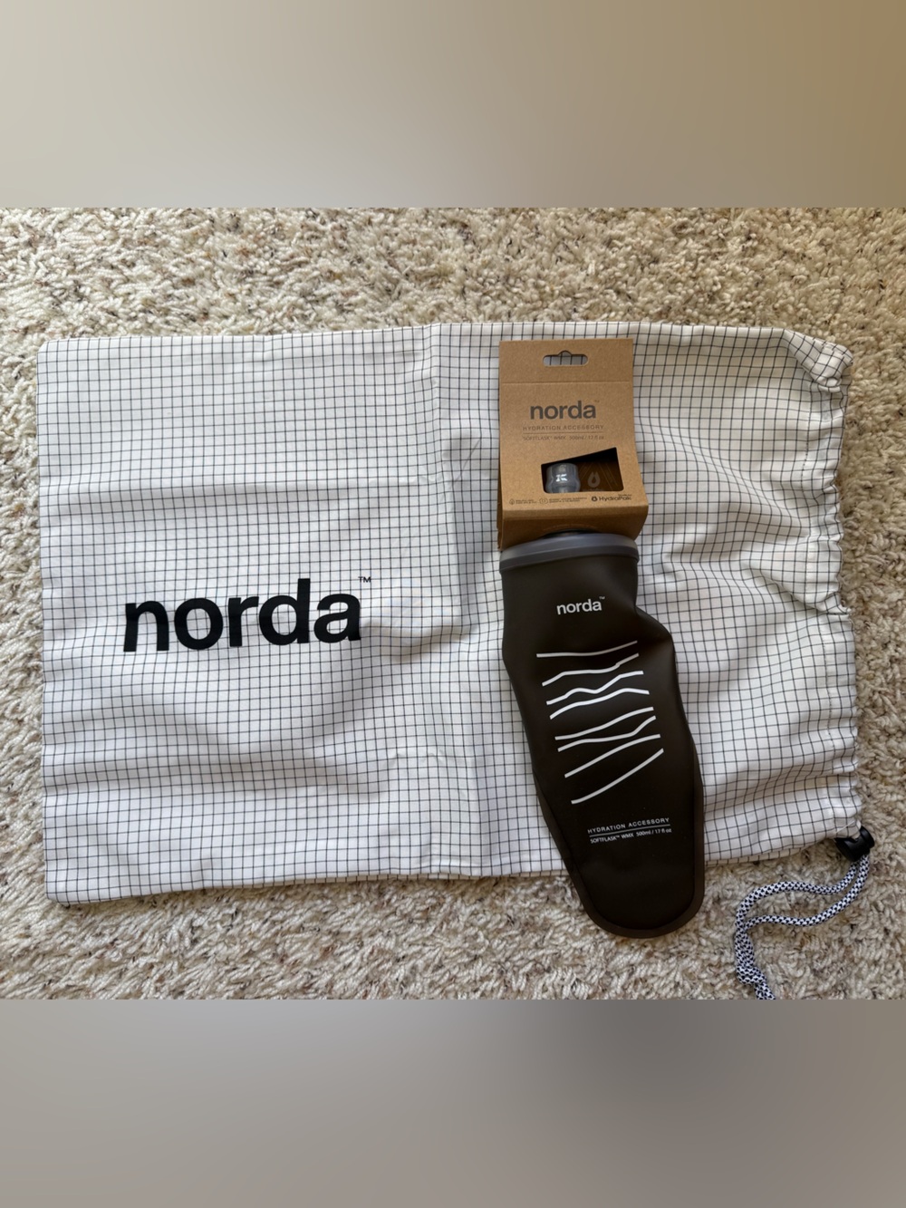 Norda shoe bag and softflask